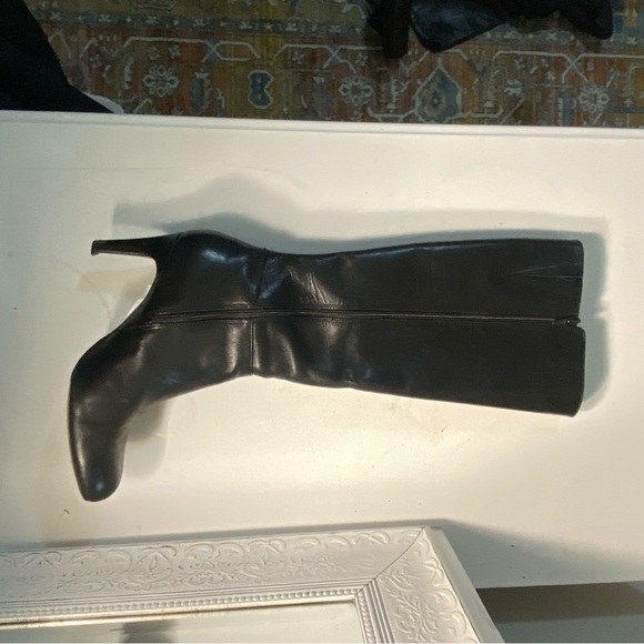 Clarks Genuine Leather Boots - Picture 3 of 6